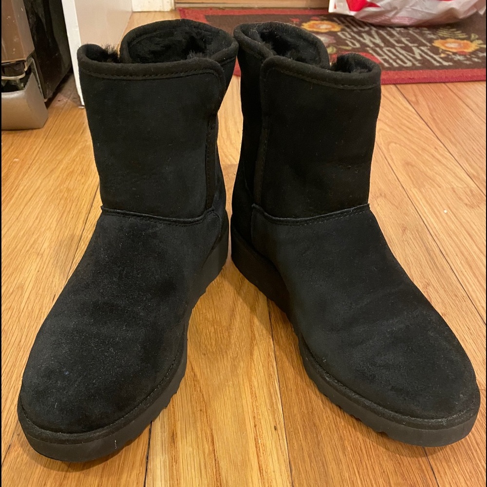 UGG Kristin - Classic Slim Mini Boot